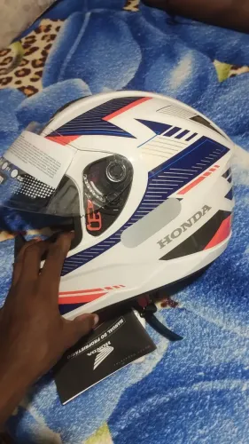 Capacete da Honda novo