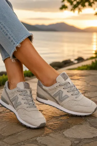 Tênis New Balance 696 de couro cinza n39 semi novo