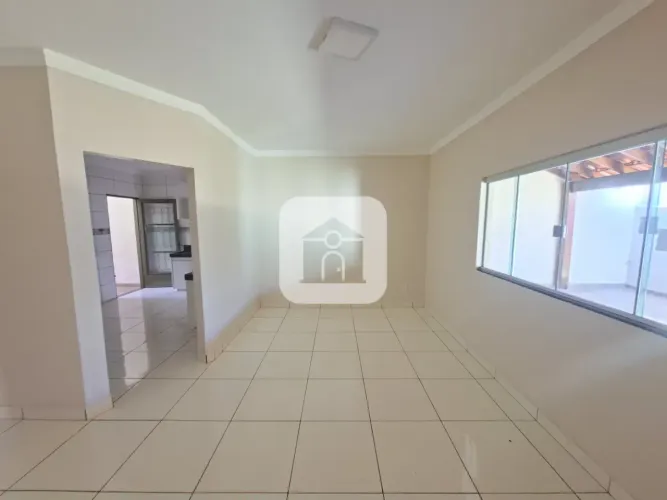 Casa para locação no bairro Gravatas