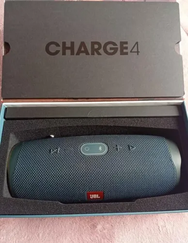 Caixa de Som Bluetooth JBL Charge