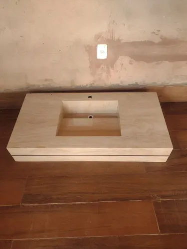 Vendo lavatório revestido em porcelanato nunca usado