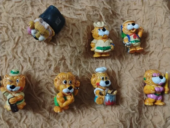Coleção Kinder Ovo leões aventureiros lote com 7 peças