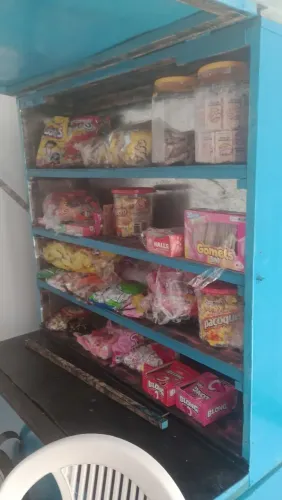 Vendo um fiteiro 1.200,00