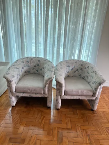Par de Poltronas Decorativas Redondas Estampadas - 80x72cm