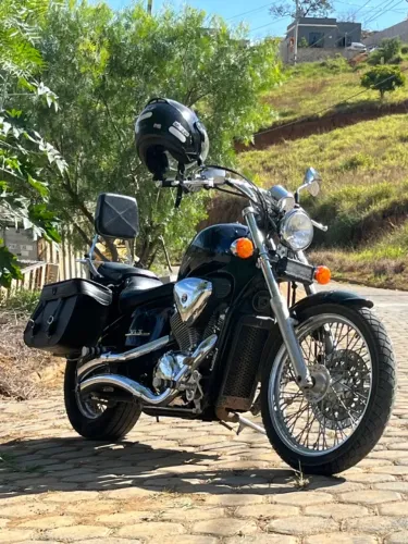 SHADOW 600