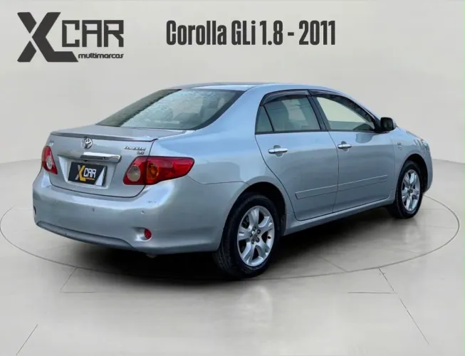 Toyota Corolla GLI 1.8 Flex 16V Aut. 2011