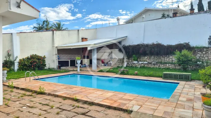 Casa com Piscina para locação ao lado da Festa do Figo codigo: 268395