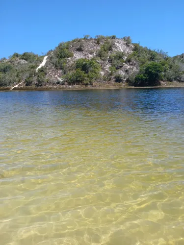 Vendo casa em um lugar bem localizado em lagoa redonda próximo de praia e lagoa comércios.