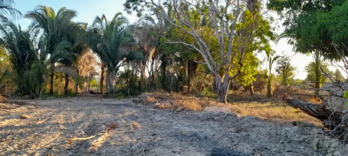 TERRENO - BAIRRO LUA CHEIA ( ACEITAMOS TROCA )