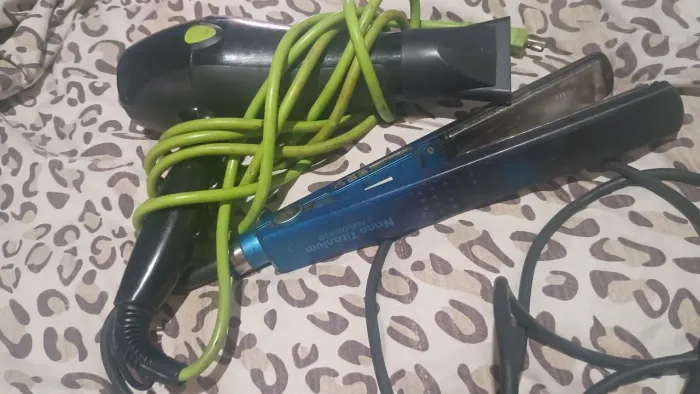 Vende chapinha e secador 