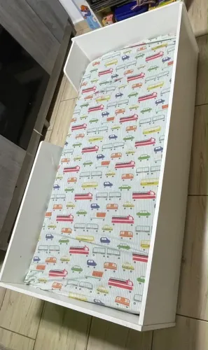 Mini cama infantil montessoriana com colchão