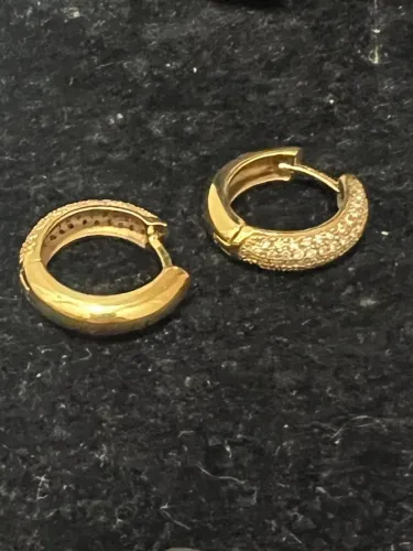 Brinco de Ouro 18k com brilhantes