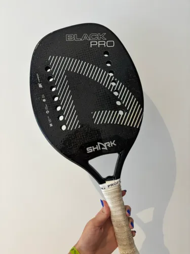 Raquete Beach Tennis Black Pro Shark