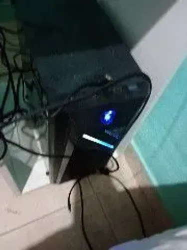 CPU top<br><br>Processador i5 7400<br>GPU dedicada GTX 1050 TI<br>12gb ram<br>Ssd 