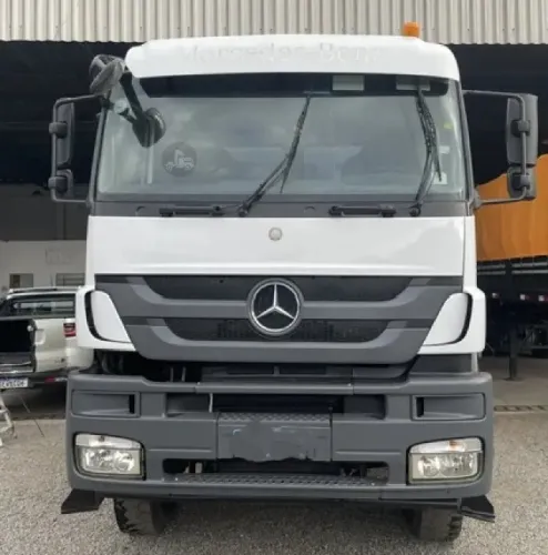 Mercedes Benz 4144 2017 Caçamba.