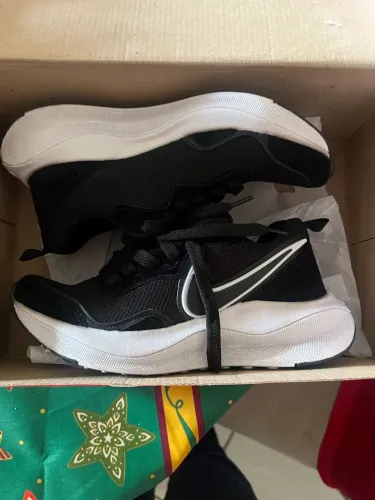 Tênis NIKE