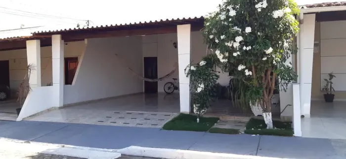 Vende-se Casa em Condomínio Fechado no Turu - São Luís - MA