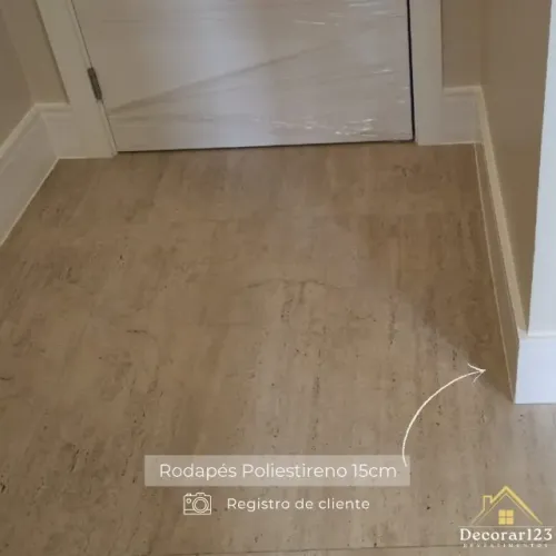 Rodapé 15cm Polietileno - Barra com 2,40m
