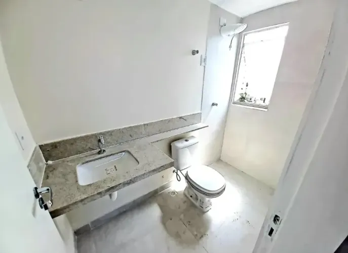 EB45 - Apartamento à venda em Brotas