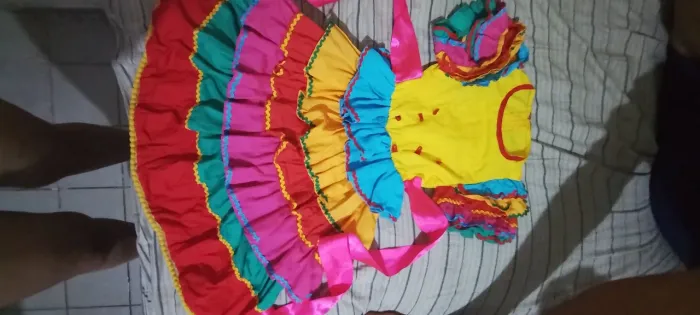 Lindo vestido junino 3 a 5 anos