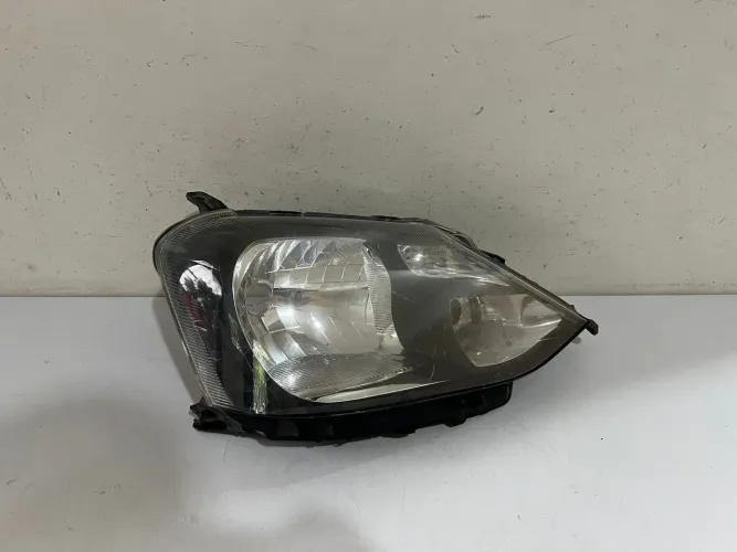 Farol direito Etios 2011/2012/2013/2014/2015/2016/2017/2018/2019/2020/2021