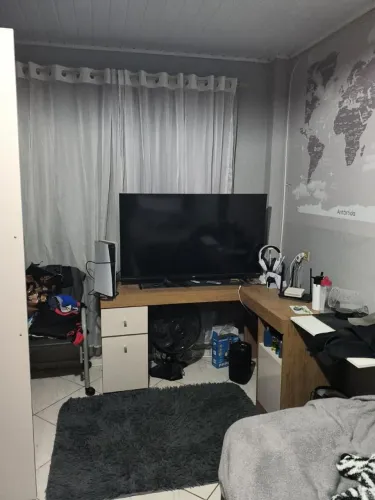 VENDO TV DE 5O PLG NOVA COM 6 MESES DE USO