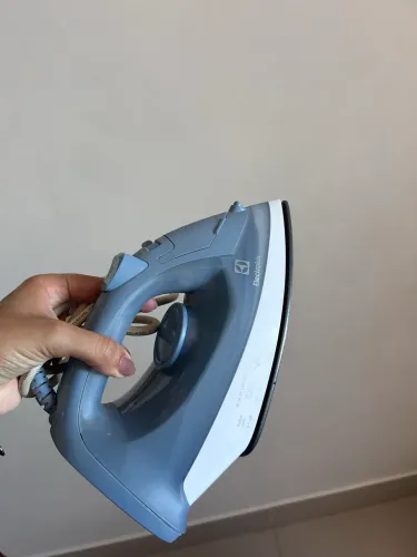 Ferro de passar com Defeito 