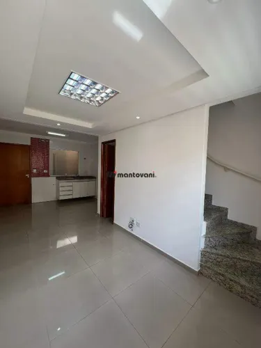 Sobrado para aluguel, 2 quartos, 2 suítes, 1 vaga, Vila Diva - São Paulo/SP
