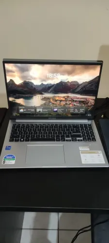 Asus Vivobook 16 X1605va, Intel core i7 1355u, 16GB Ram, 512gb SSD, Tela 16", cor prata