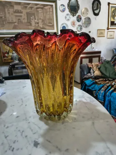 Vidro artístico de Murano italiano