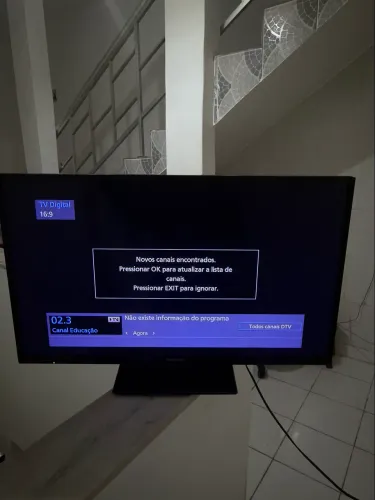 TV Panasonic 32" LED (TC-32FS600B) - Imagem Perfeita (Detalhe no Wi-Fi)