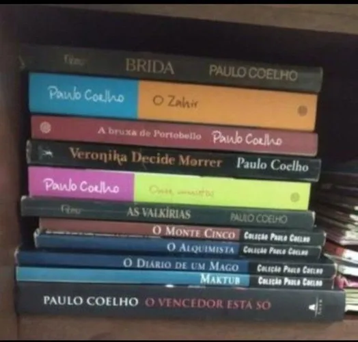 Coleção de livros Paulo Coelho