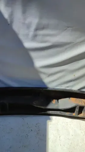 Parachoque Traseiro Ford Fiesta Hatch 2003/2013 com detalhe