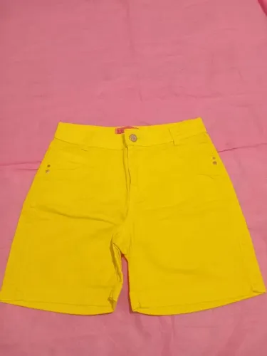 Bermuda amarela 40