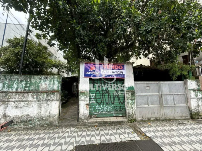 Terreno à venda, no bairro Embaré em Santos