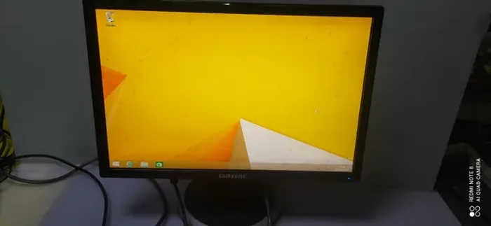 Samsung SyncMaster 943bwx Lcd TFT 19 polegadas  Wide Digital (1400 x 900) 5ms