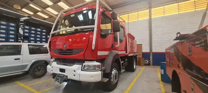 RENAULT MIDILUM 4X4 bombeiro combate a incêndio 