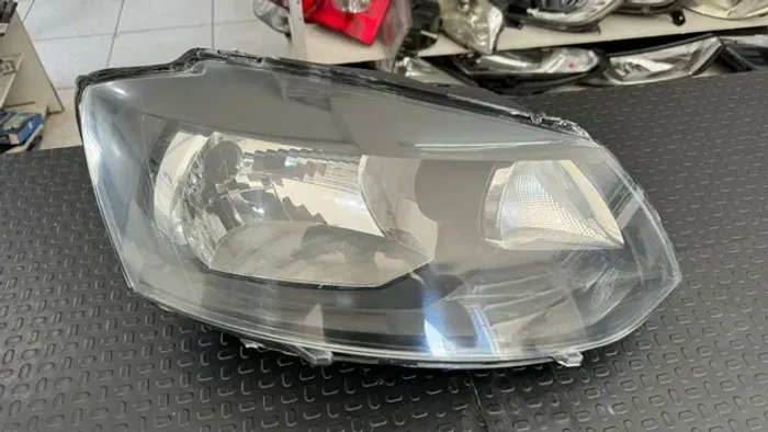 Farol Direito Fox 2011 2012 2013 2014 Foco Simples
