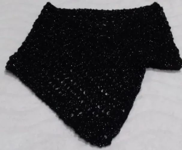 Cachecol preto, lã brilhosa, Tam. U.