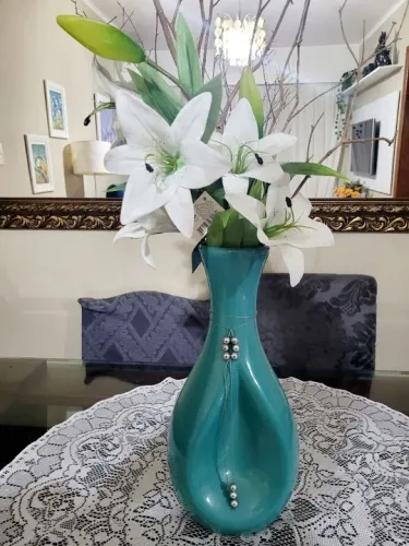 Vaso Ceramica Verde com Detalhes em Prata