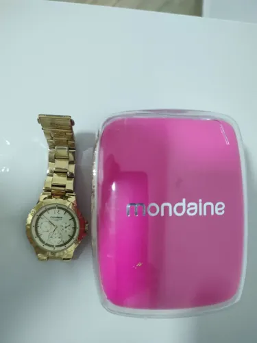 Relógio Mondaine Dourado com Estojo