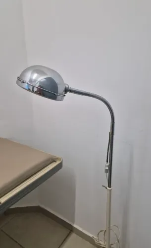 Luminária Médica Hospitalar Vintage