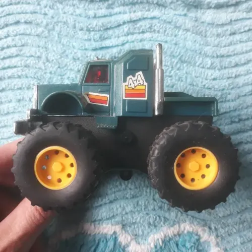 Carrinho Monster Truck