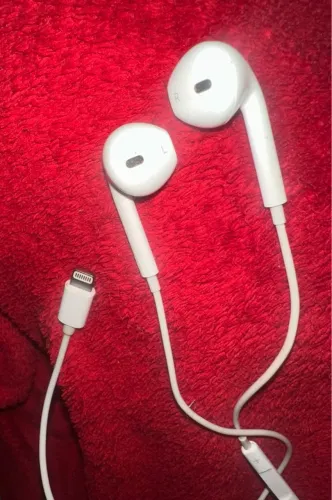 Fone com fio Apple