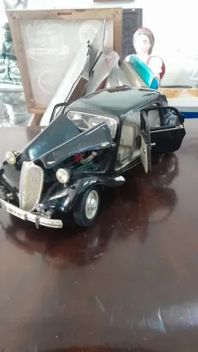 Citroën 1952 escala 1/18