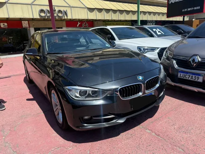BMW 320I COM TETO SOLAR