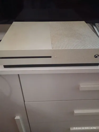 Xbox one s liga e desliga