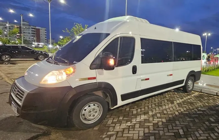 VAN (16 lugares) - FIAT - DUCATO 2021
