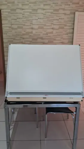 Arquitetura prancheta para desenhos  trident 