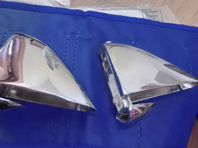 Monte sua loja com prateleiras de vidros e suporte de inox